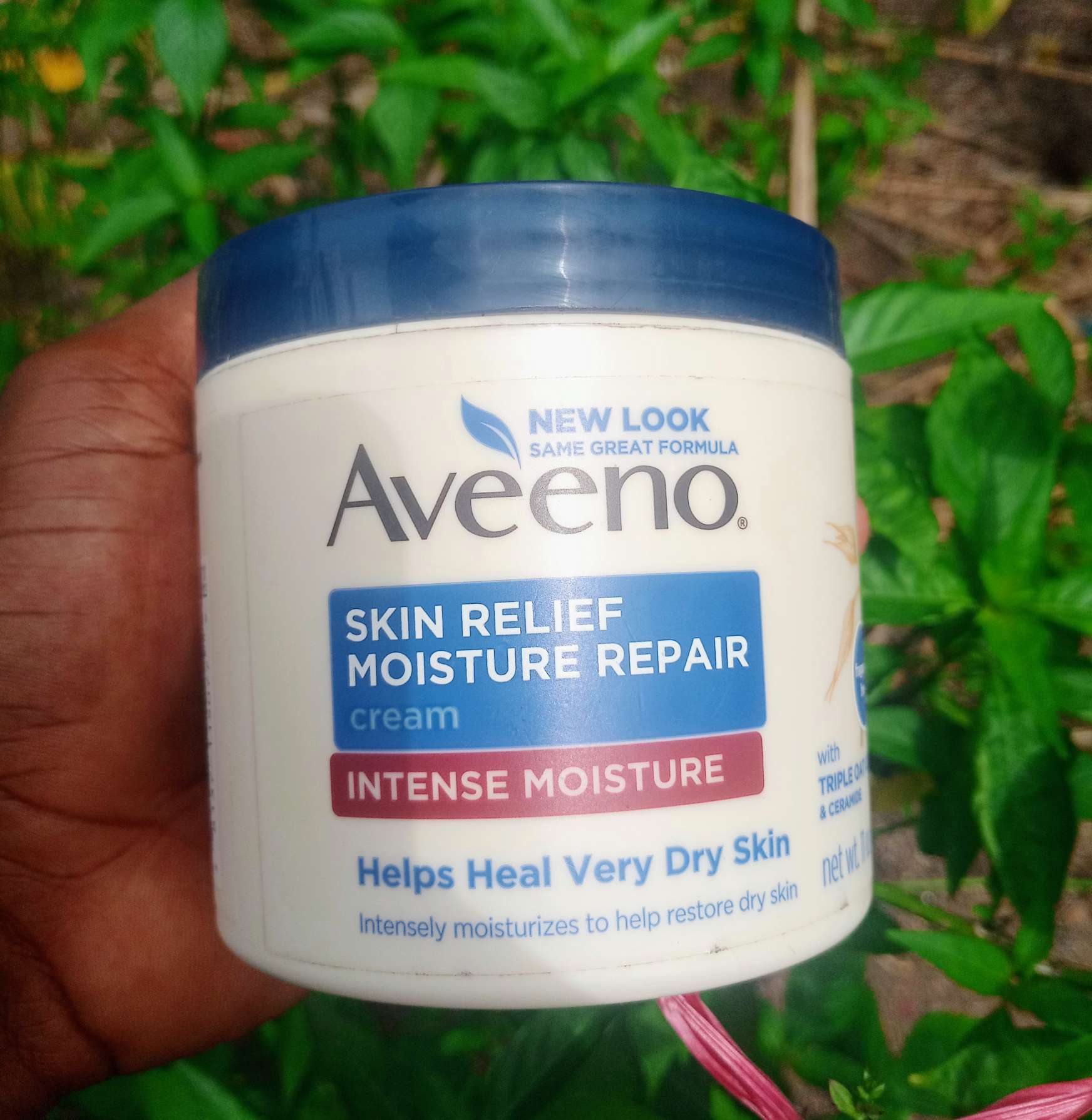 Aveeno Skin Relief Moisture Repair Cream review 